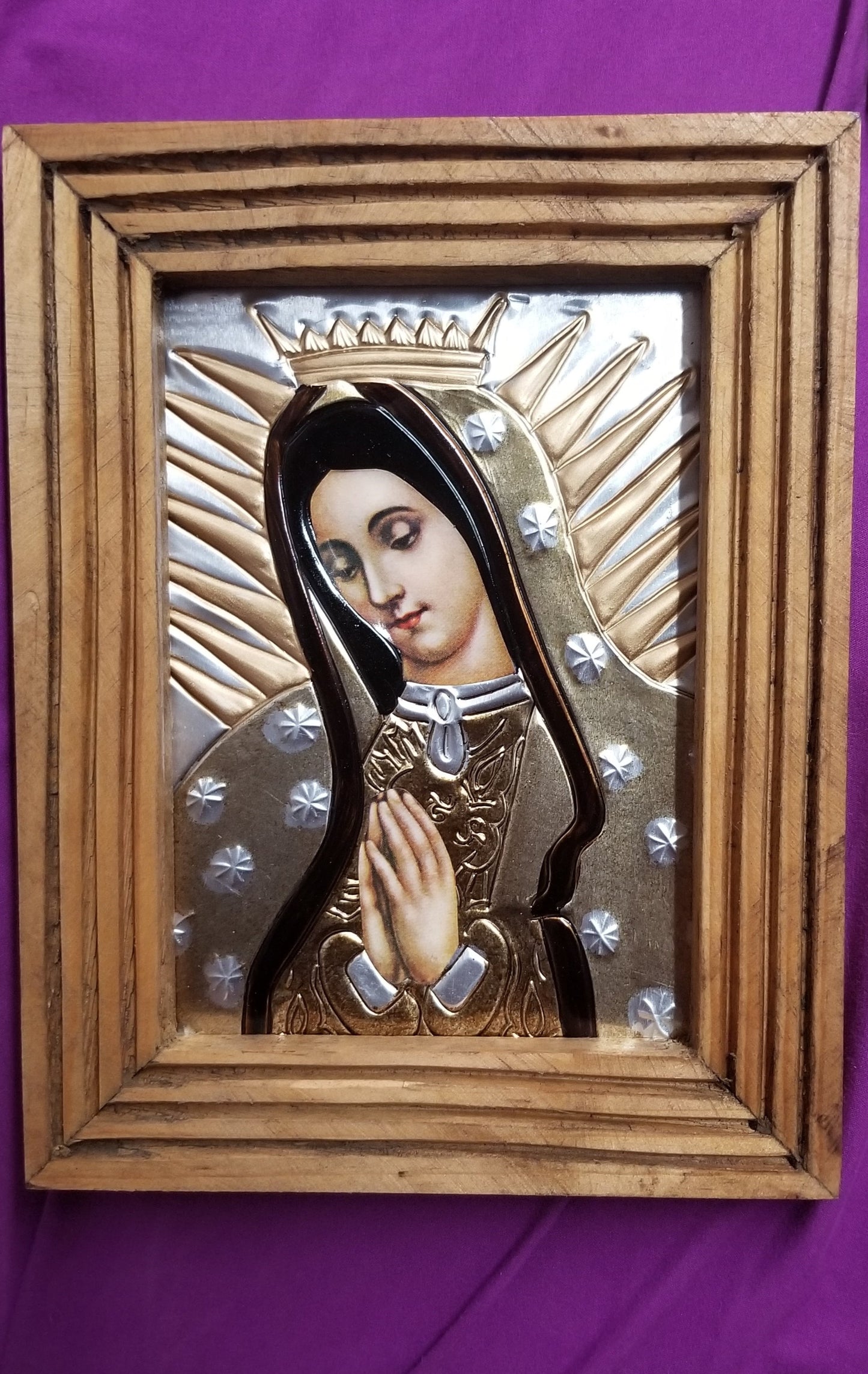 Virgen de Guadalupe en madera