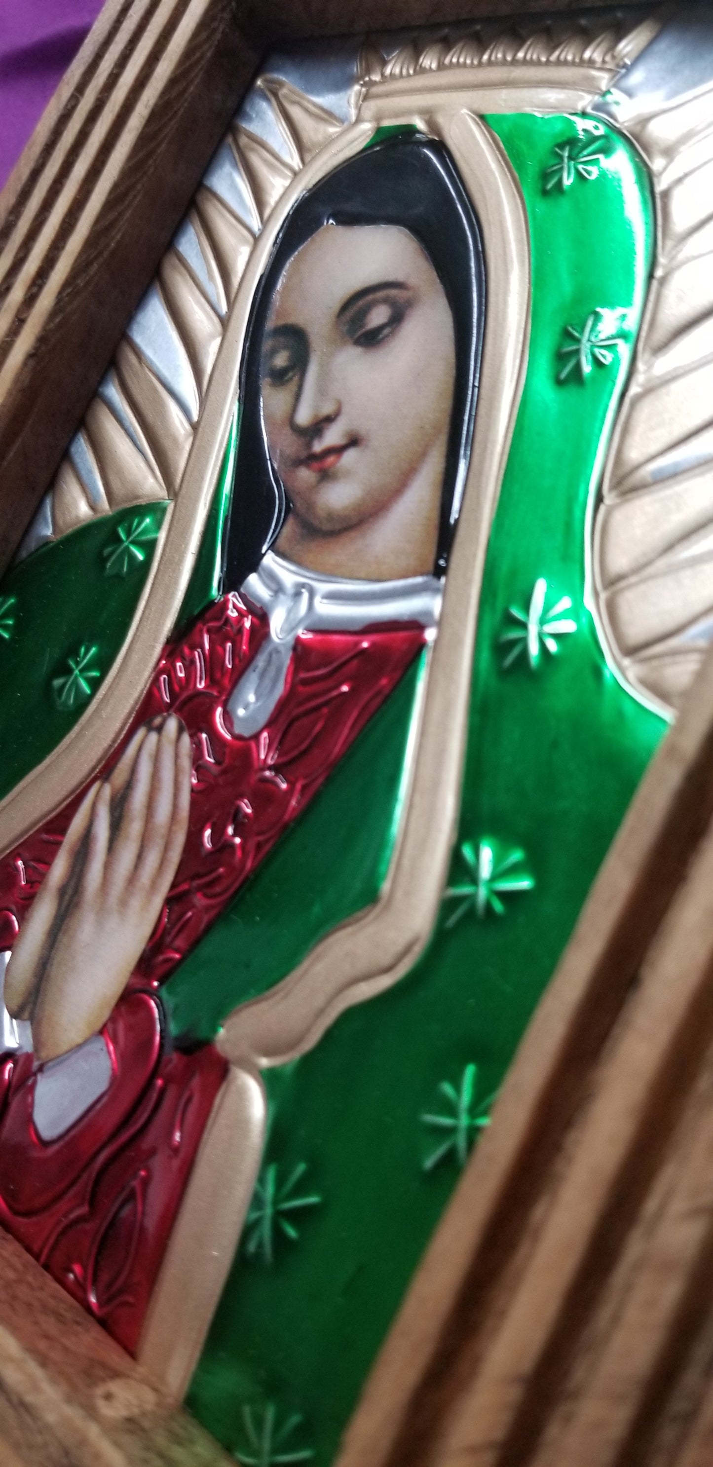 Virgen de Guadalupe en madera