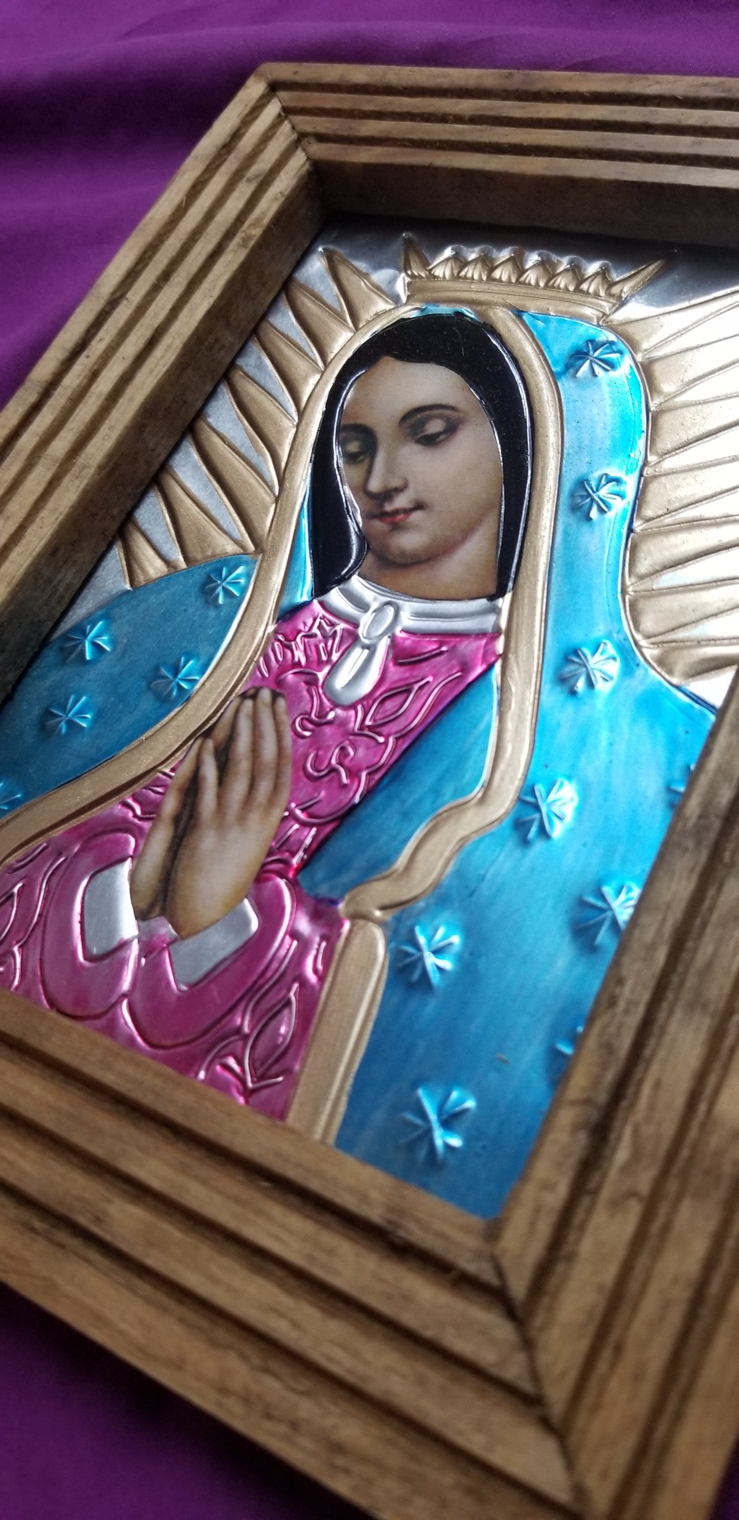 Virgen de Guadalupe en madera