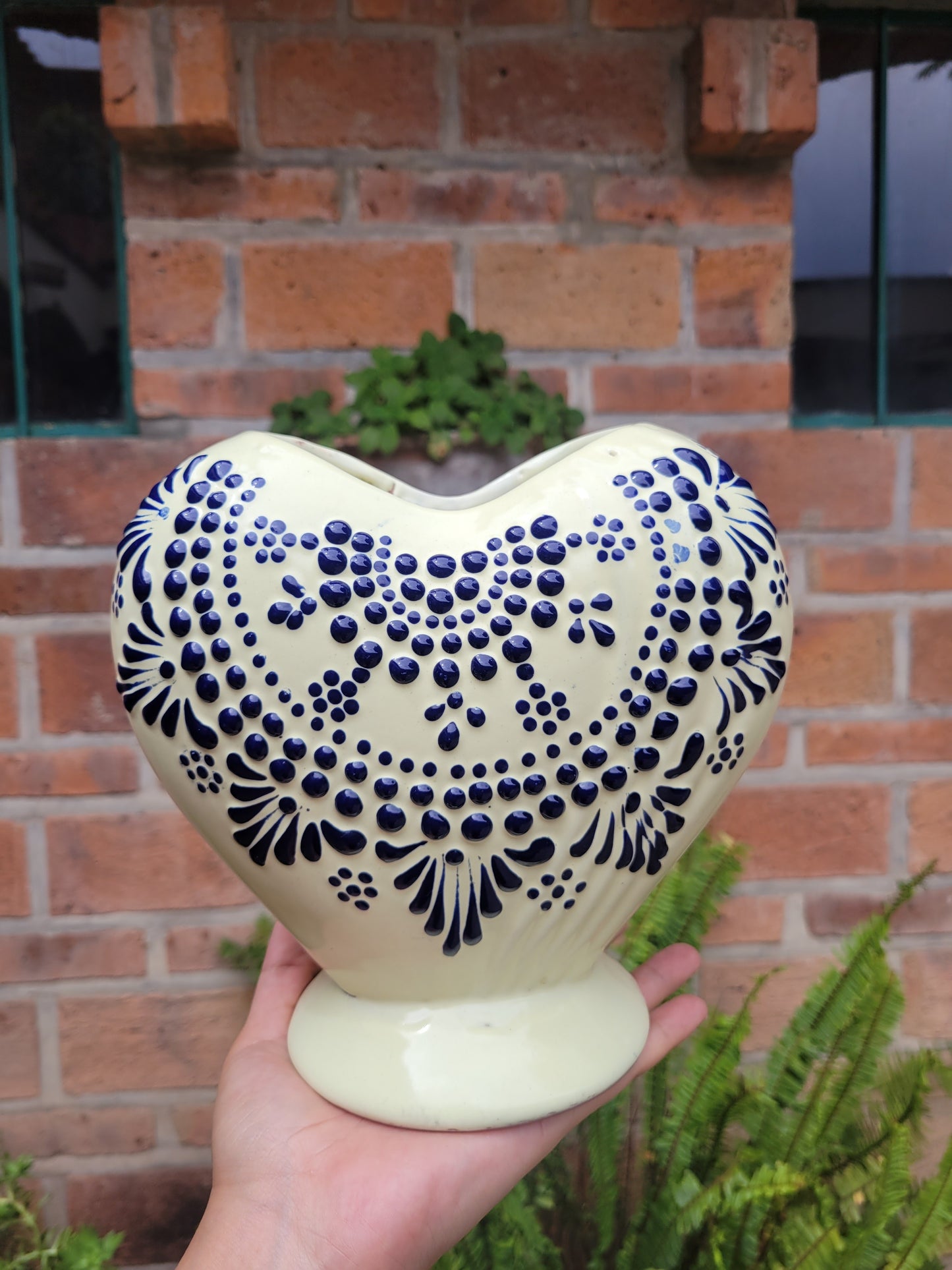 Florero de talavera (PREORDERS ONLY)