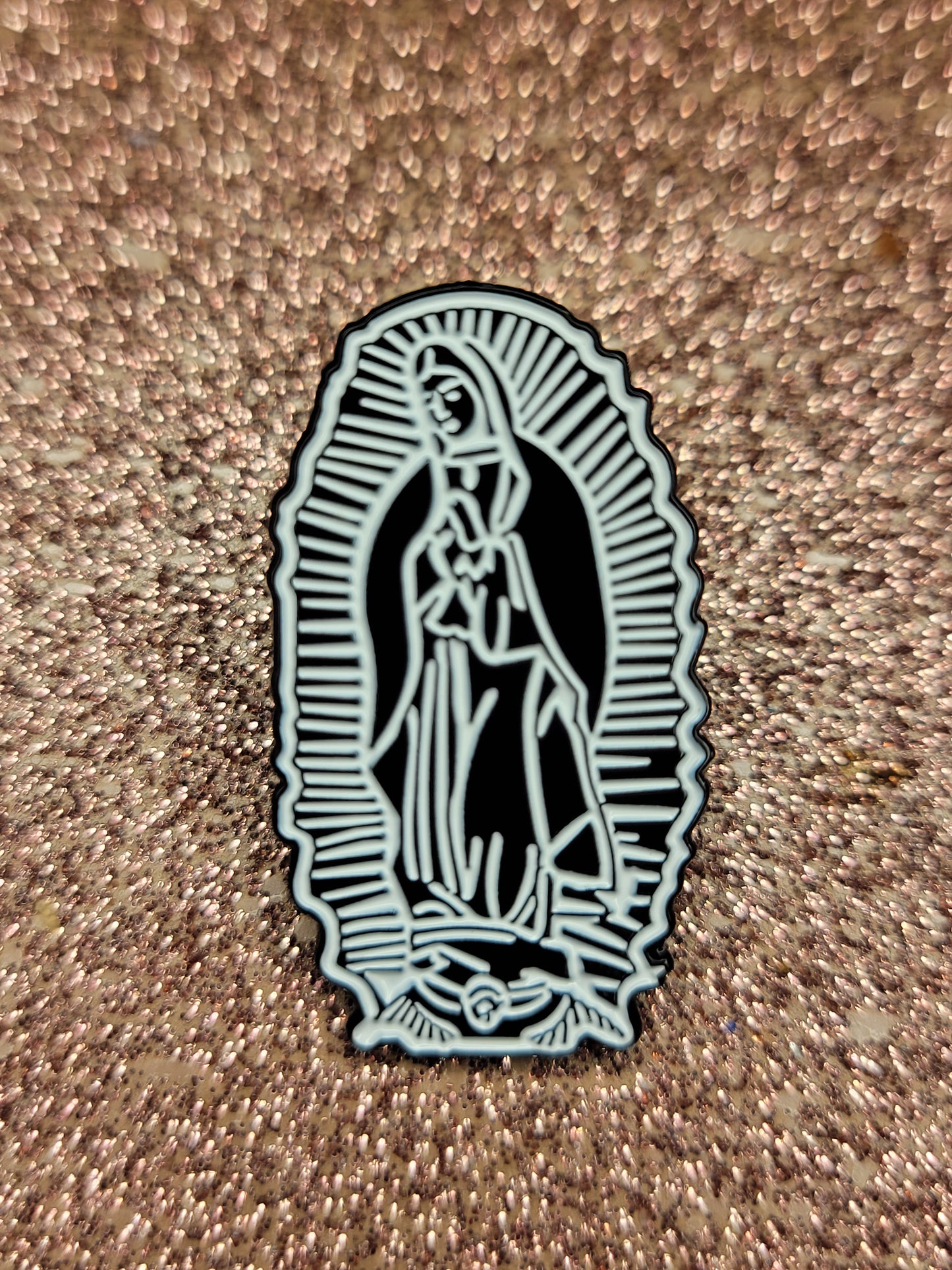 Virgencita pin