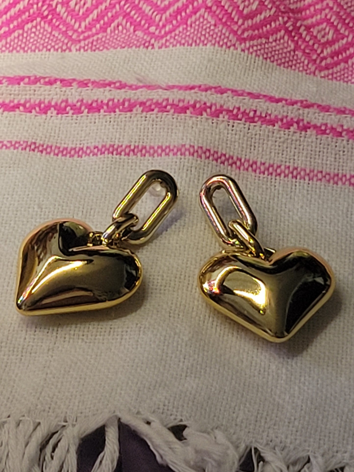 Big heart aretes